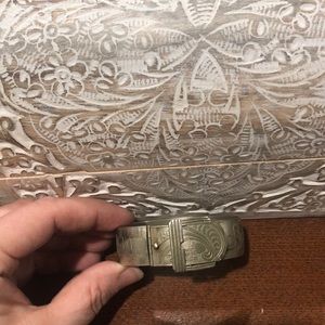 Vintage 1933 Chicago skyline bracelet.